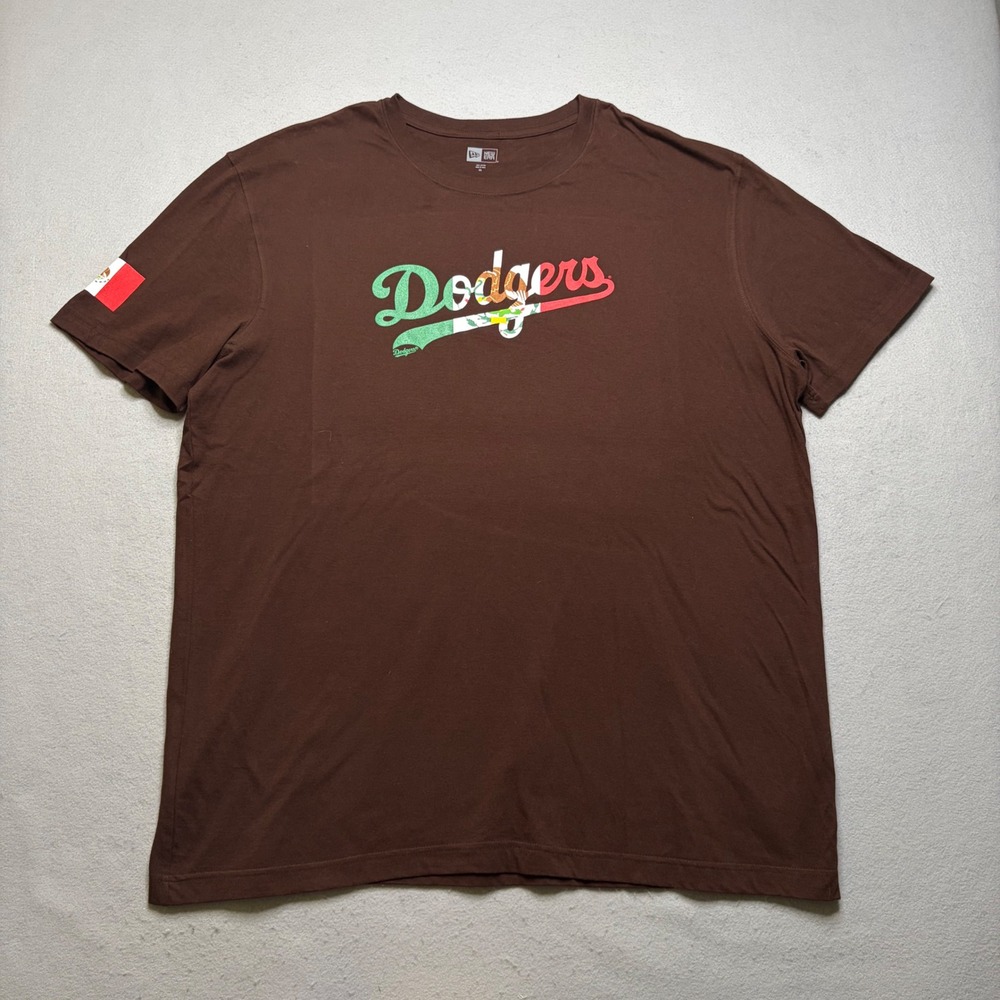 New Era Dodgers T-Shirt Mens XXL Brown Mexican Heritage Flag Logo Graphic Tee